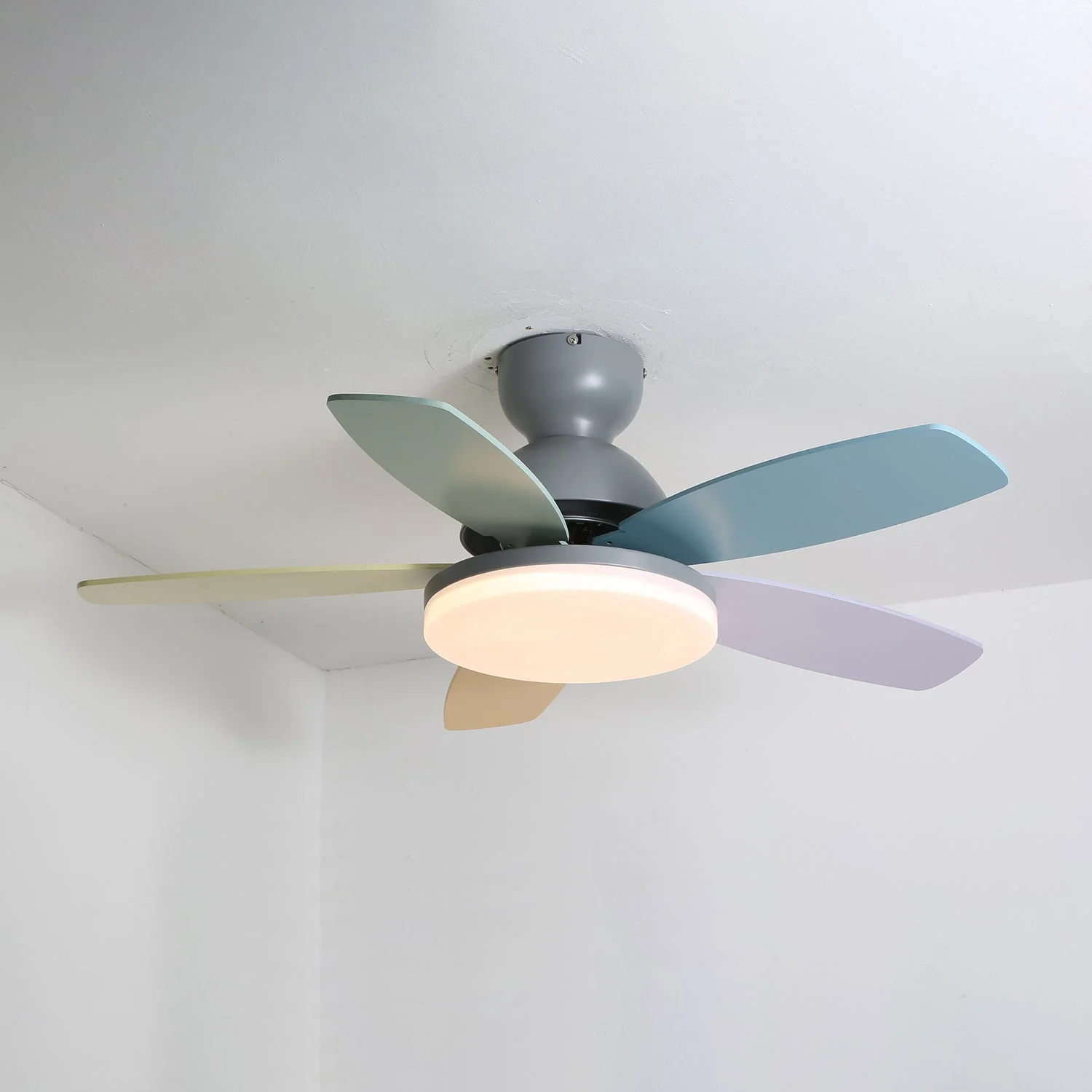 Aurelium – Moderne Plafondventilator Met LED Verlichting En Multicolor Bladen - Image 7
