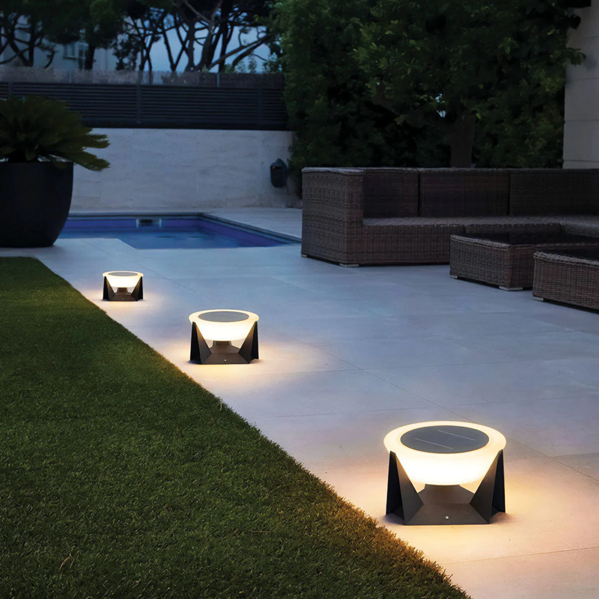 Eclora – Solar LED Tuinlamp RVS IP65 - Image 5
